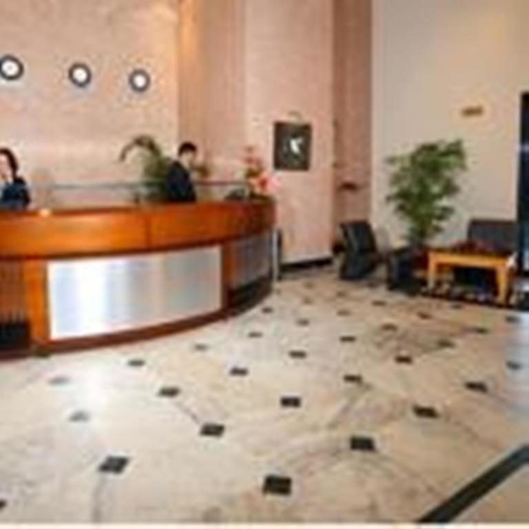 Indismart Hotel Calcutta Exterior foto