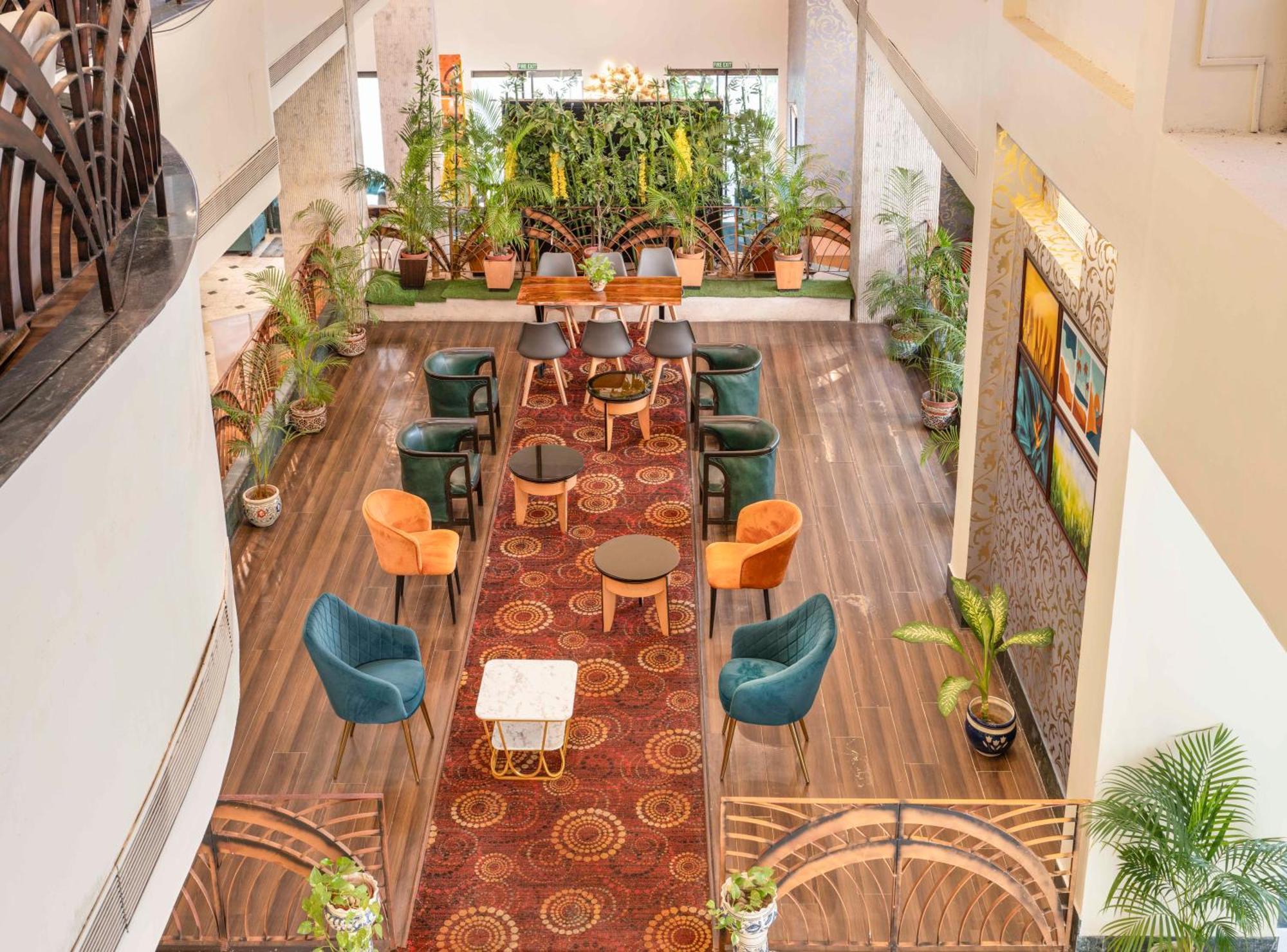 Indismart Hotel Calcutta Exterior foto