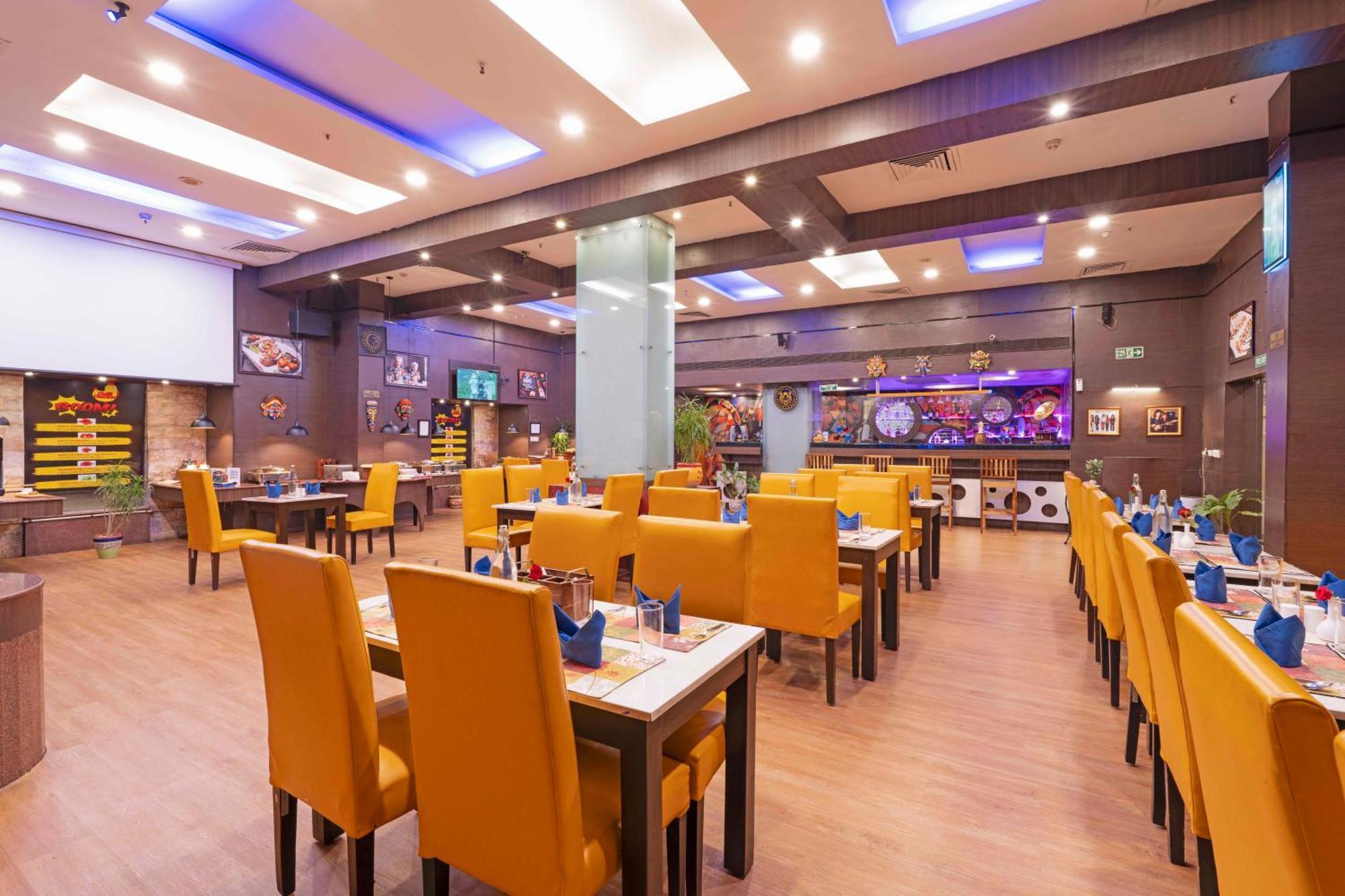 Indismart Hotel Calcutta Exterior foto